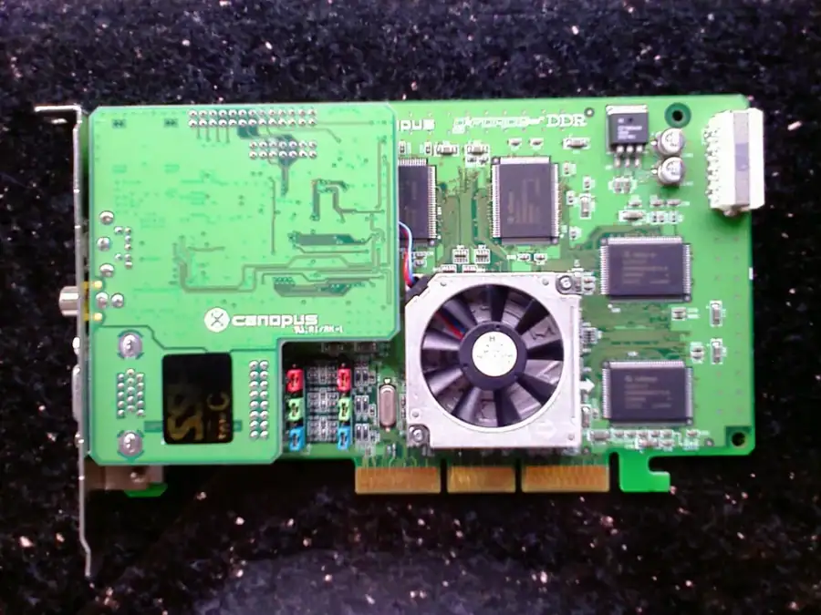 Placa Canopus com GeForce 256 DDR